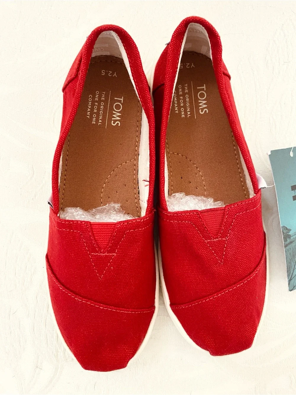 Toms Kids Red Canvas Slip-On Moccasins Size 2.5 Youth Classic New